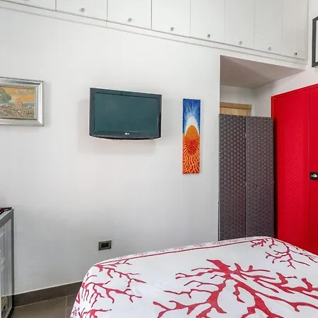 Casa Vacanza Camera Daniela Capilungo A 50M Dal Mare Capilungo